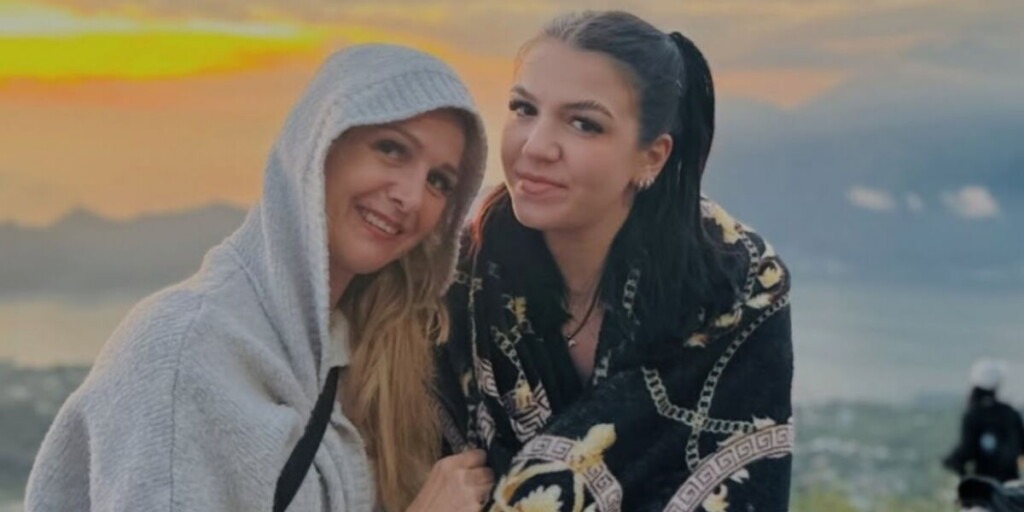 Amber et sa fille Jade profitent de leurs vacances à Bali, mais restent vigilantes face au risque de tsunami Amber et sa fille Jade profitent de leurs vacances à Bali, mais restent vigilantes face au risque de tsunami