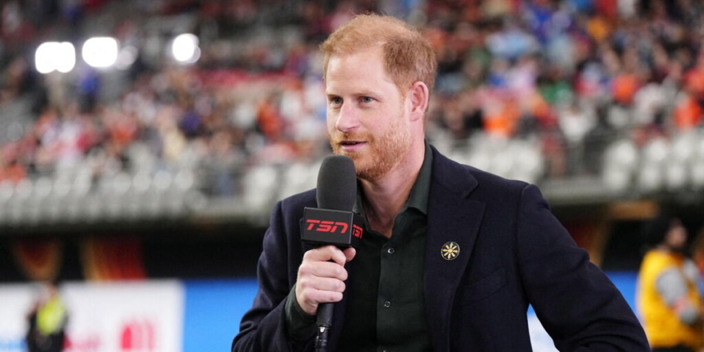 L’homme responsable de la discorde entre le prince Harry et Eugenie d’York révèle sa version, qui risque de déplaire aux ducs de Sussex L’homme responsable de la discorde entre le prince Harry et Eugenie d’York révèle sa version, qui risque de déplaire aux ducs de Sussex