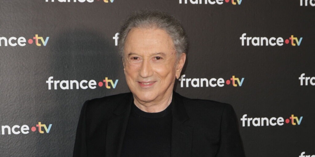 Michel Drucker déplore que des personnalités abandonnent son émission : « Nous sommes secondaires » Michel Drucker déplore que des personnalités abandonnent son émission : « Nous sommes secondaires »