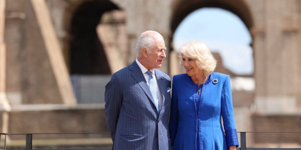 Pour leurs 20 ans de mariage, Charles et Camilla reçoivent une vidéo spéciale du palais de Buckingham Pour leurs 20 ans de mariage, Charles et Camilla reçoivent une vidéo spéciale du palais de Buckingham