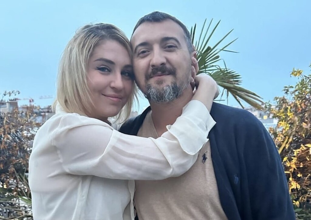 Amandine Pellissard doit fermer son compte MYM et en explique les raisons Amandine Pellissard doit fermer son compte MYM et en explique les raisons