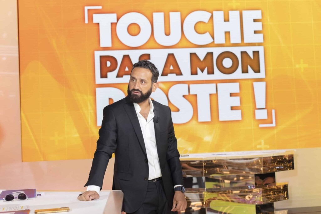 Un ex-chroniqueur emblématique de TPMP touche 400 euros d’allocations chômage Un ex-chroniqueur emblématique de TPMP touche 400 euros d’allocations chômage
