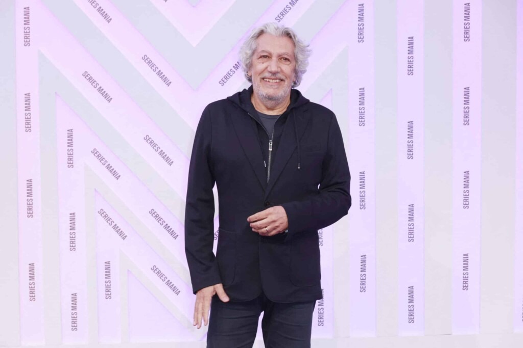 Alain Chabat célèbre l’arrivée d’un bébé dans sa famille après plus de deux ans d’attente Alain Chabat célèbre l’arrivée d’un bébé dans sa famille après plus de deux ans d’attente