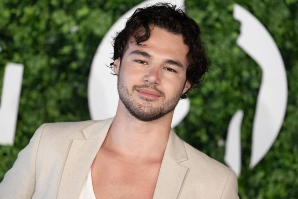 Anthony Colette évoque ses partenaires de Danse avec les stars, provoquant colère et déception sur les réseaux sociaux Anthony Colette évoque ses partenaires de Danse avec les stars, provoquant colère et déception sur les réseaux sociaux