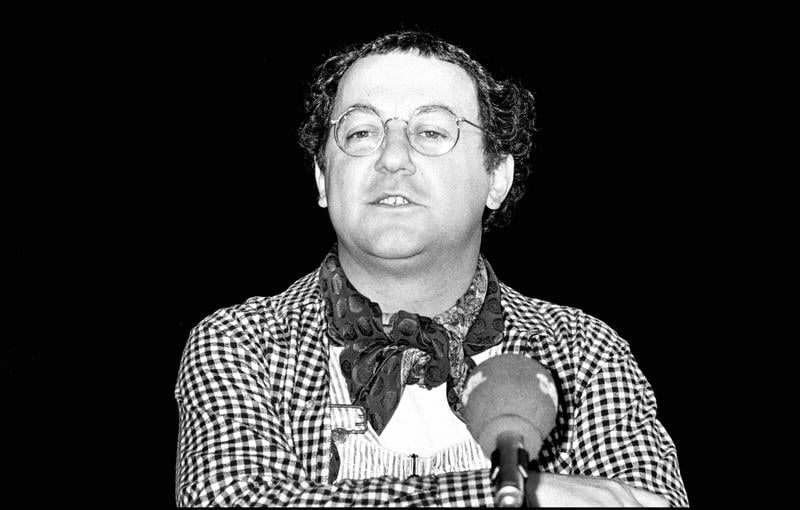 Quelle est la cause officielle du décès de Coluche en 1986 ? Quelle est la cause officielle du décès de Coluche en 1986 ?