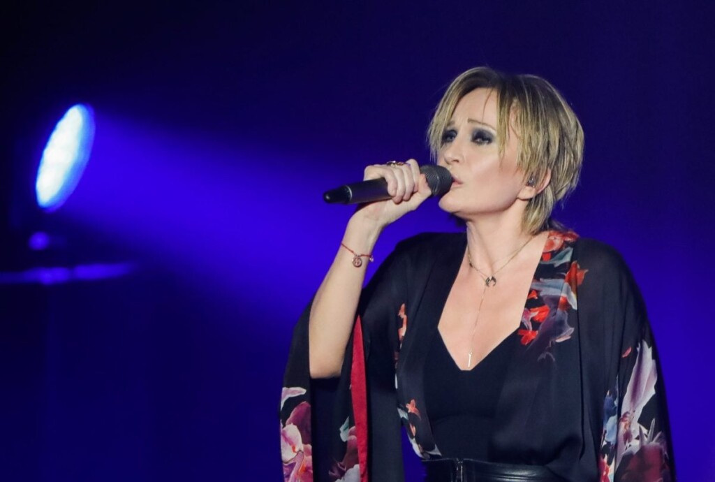 Patricia Kaas troublée par les critiques sur son style vestimentaire dans The Voice Patricia Kaas troublée par les critiques sur son style vestimentaire dans The Voice