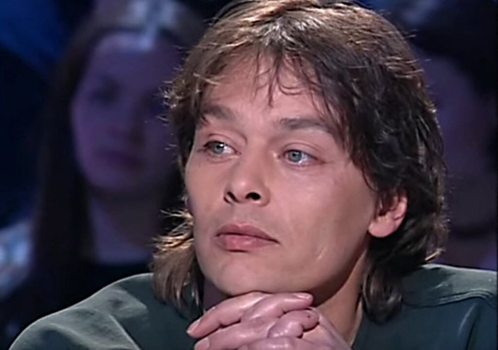 Alain Delon : les paroles sévères adressées à Ari Boulogne lors de leur rencontre tragique Alain Delon : les paroles sévères adressées à Ari Boulogne lors de leur rencontre tragique