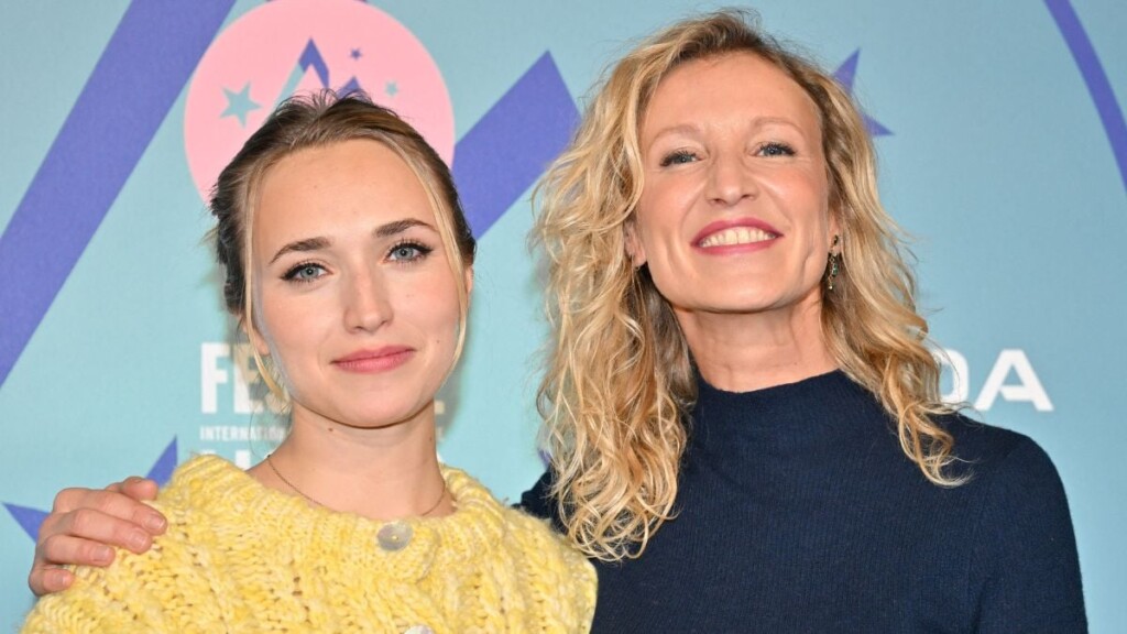 Alexandra Lamy a quitté sa maison avec sa fille Chloé Jouannet : oui, nous sommes partis Alexandra Lamy a quitté sa maison avec sa fille Chloé Jouannet : oui, nous sommes partis