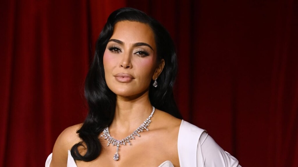 Dix ans après le vol, le procès de Kim Kardashian refait surface avec des résultats mitigés Dix ans après le vol, le procès de Kim Kardashian refait surface avec des résultats mitigés