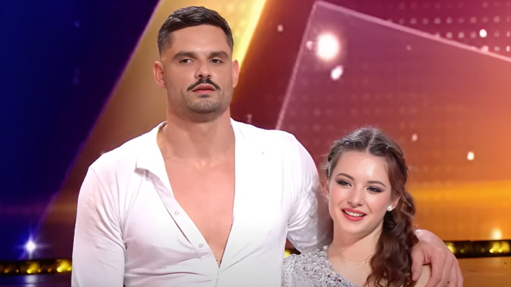 Elsa Bois et Florent Manaudou s’en vont à Paris en tant que couple amoureux Elsa Bois et Florent Manaudou s’en vont à Paris en tant que couple amoureux