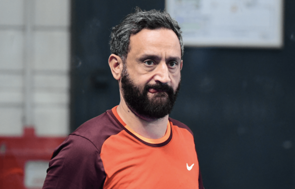 Cyril Hanouna : impossible à museler selon un expert d’M6 Cyril Hanouna : impossible à museler selon un expert d’M6