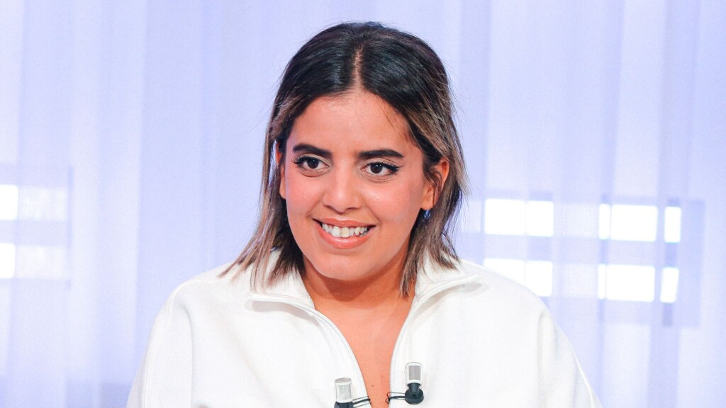 Inès Reg intensifie son affrontement avec Natasha St-Pier Inès Reg intensifie son affrontement avec Natasha St-Pier