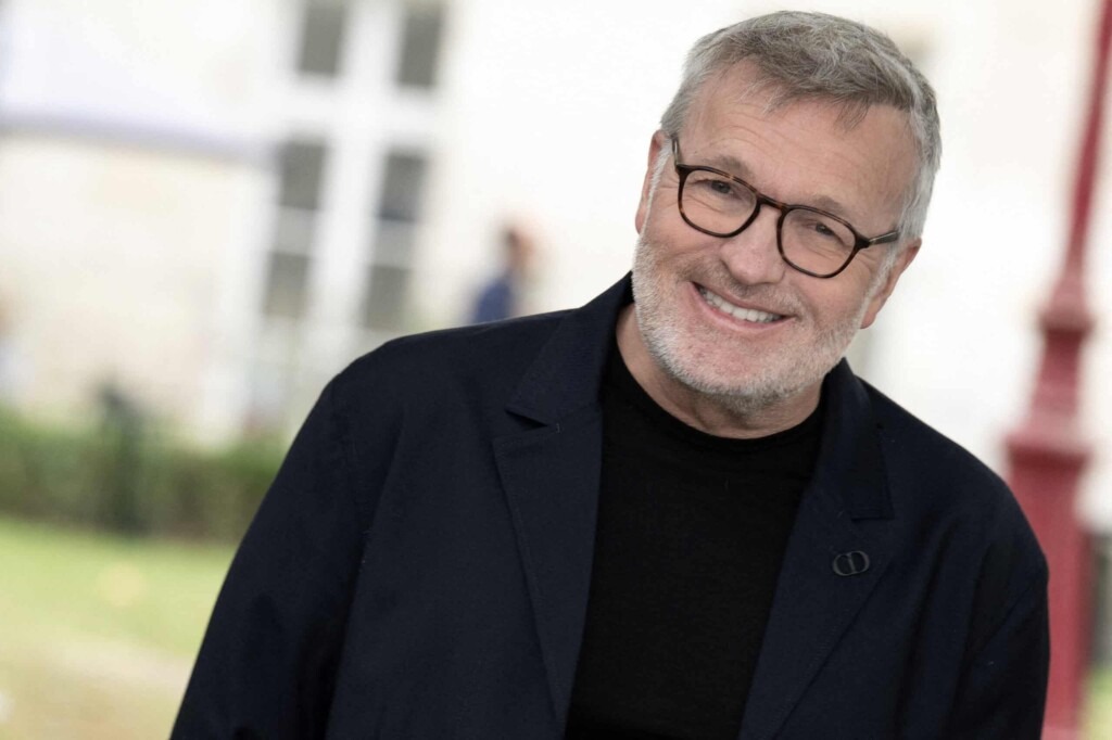 Il revient sur le petit écran Il revient sur le petit écran
