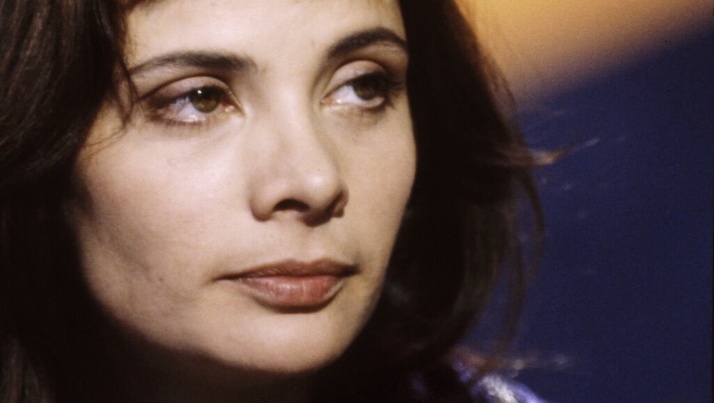 Pourquoi Marie Trintignant repose-t-elle auprès de son père adoptif plutôt qu’auprès de Jean-Louis, son père biologique ? Pourquoi Marie Trintignant repose-t-elle auprès de son père adoptif plutôt qu’auprès de Jean-Louis, son père biologique ?