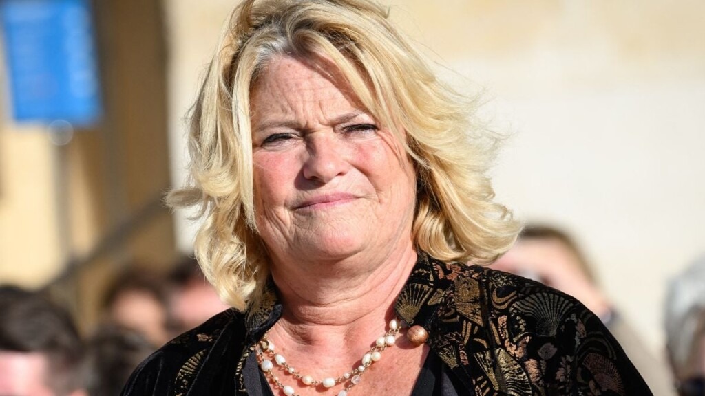 Marina Carrère d’Encausse (63 ans) parle de quitter le Magazine de la santé : Une épreuve difficile Marina Carrère d’Encausse (63 ans) parle de quitter le Magazine de la santé : Une épreuve difficile