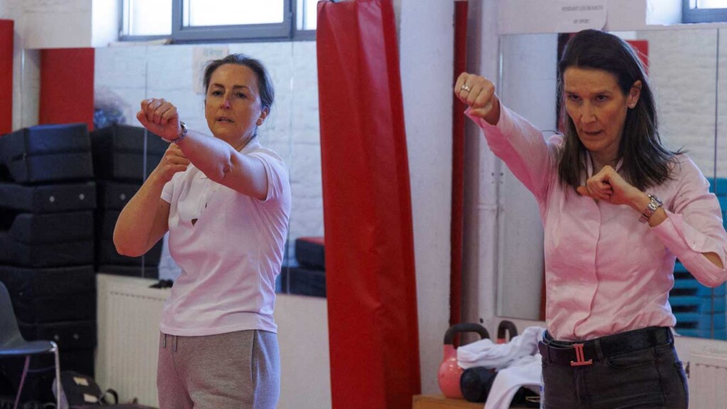 La princesse Claire s’initie à la boxe et s’entraîne avec Sophie Wilmès La princesse Claire s’initie à la boxe et s’entraîne avec Sophie Wilmès