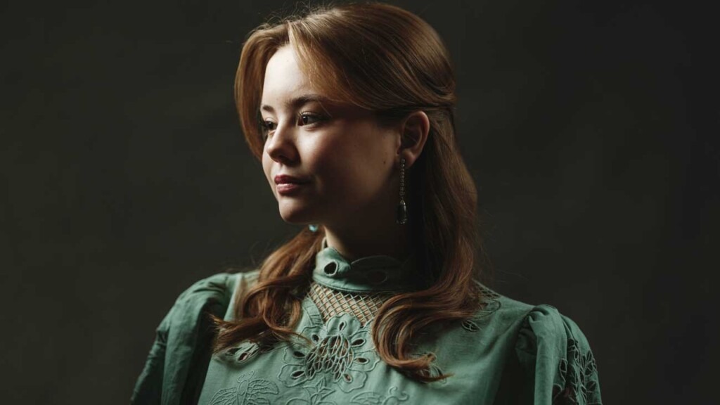 Pour ses 18 ans, la princesse Ariane pose dans de magnifiques portraits en clair-obscur Pour ses 18 ans, la princesse Ariane pose dans de magnifiques portraits en clair-obscur