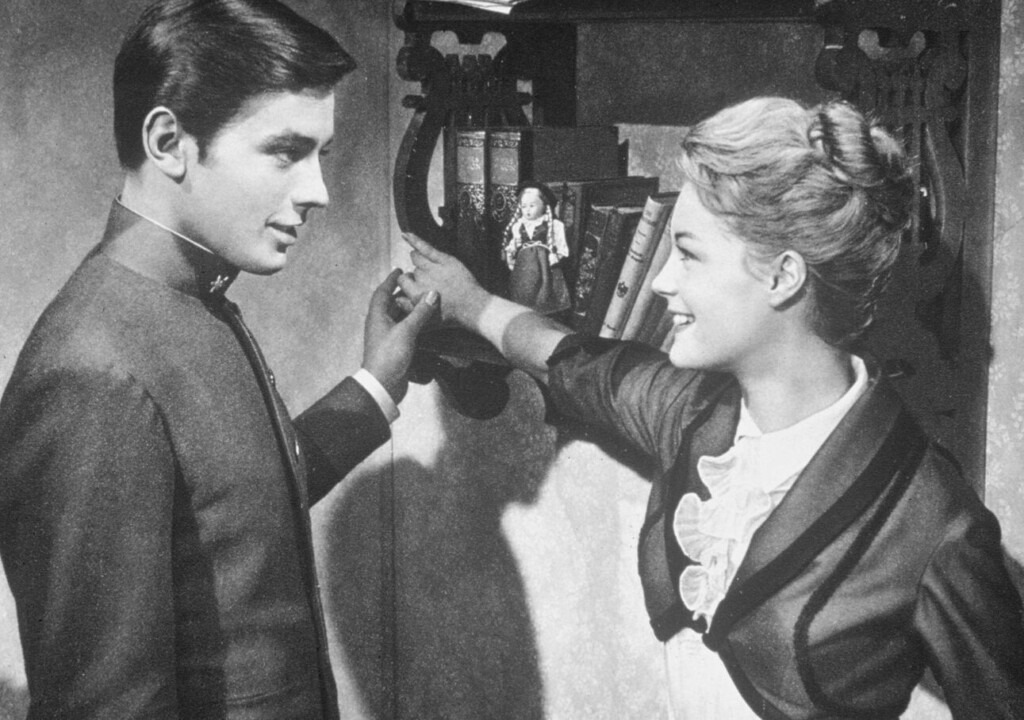 Alain Delon et Romy Schneider mariés ? Un jeu dangereux qu’il jouait avec les journalistes Alain Delon et Romy Schneider mariés ? Un jeu dangereux qu’il jouait avec les journalistes