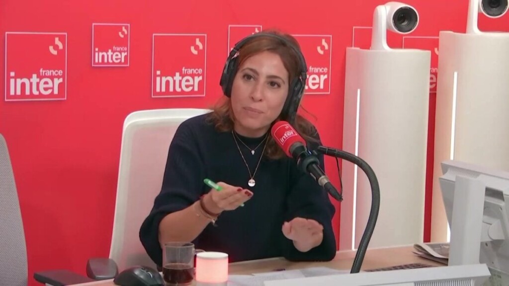 Léa Salamé partage tout, y compris une anecdote gênante, avec ses auditeurs et son invitée Léa Salamé partage tout, y compris une anecdote gênante, avec ses auditeurs et son invitée