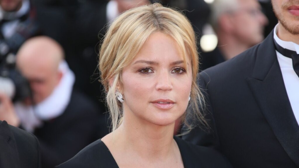 À 47 ans, Virginie Efira parle librement de son corps et de sa vie : « Je me suis toujours sentie incompétente » À 47 ans, Virginie Efira parle librement de son corps et de sa vie : « Je me suis toujours sentie incompétente »