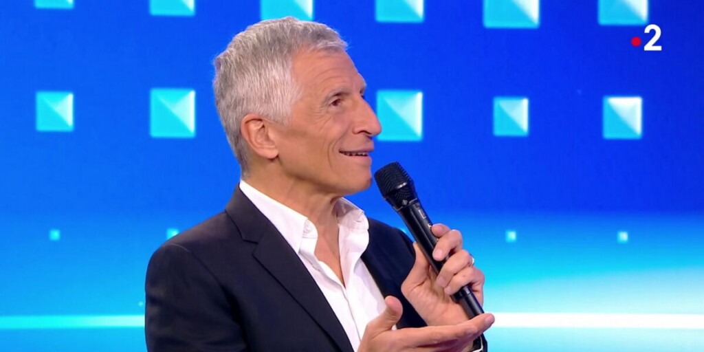 Nikos informé : Nagui réagit avec humour aux révélations des proches d’un candidat de The Voice Nikos informé : Nagui réagit avec humour aux révélations des proches d’un candidat de The Voice