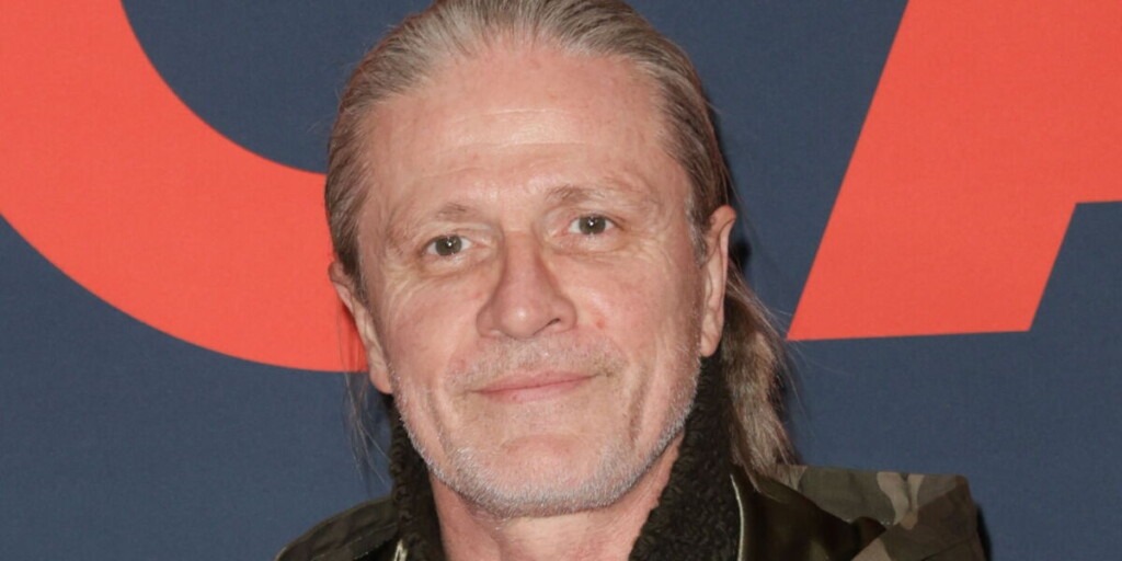 Emmanuel Petit exprime avec émotion sa douleur après la perte de son frère, une épreuve difficile Emmanuel Petit exprime avec émotion sa douleur après la perte de son frère, une épreuve difficile