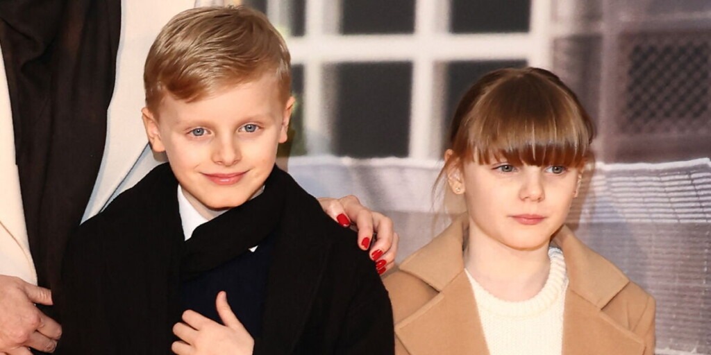 Pourquoi la nouvelle photo de Jacques et Gabriella, les jumeaux princiers, a-t-elle tant fait réagir Pourquoi la nouvelle photo de Jacques et Gabriella, les jumeaux princiers, a-t-elle tant fait réagir