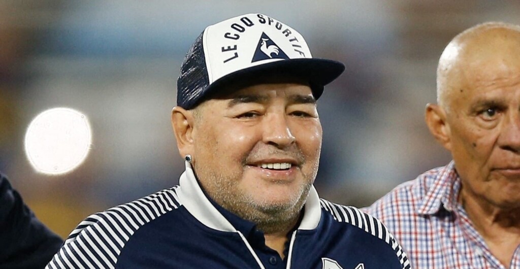 Mort de Diego Maradona : révélations étonnantes sur les circonstances du décès du célèbre footballeur Mort de Diego Maradona : révélations étonnantes sur les circonstances du décès du célèbre footballeur