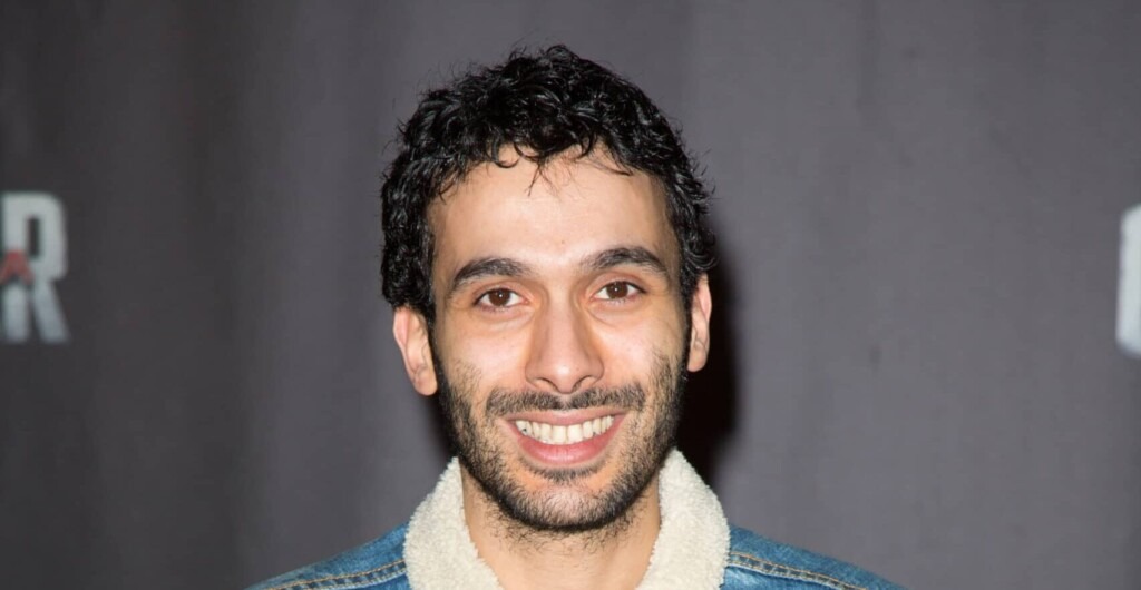 Un spectateur se sent insulté lors du spectacle de Mustapha El Atrassi et quitte la salle Un spectateur se sent insulté lors du spectacle de Mustapha El Atrassi et quitte la salle