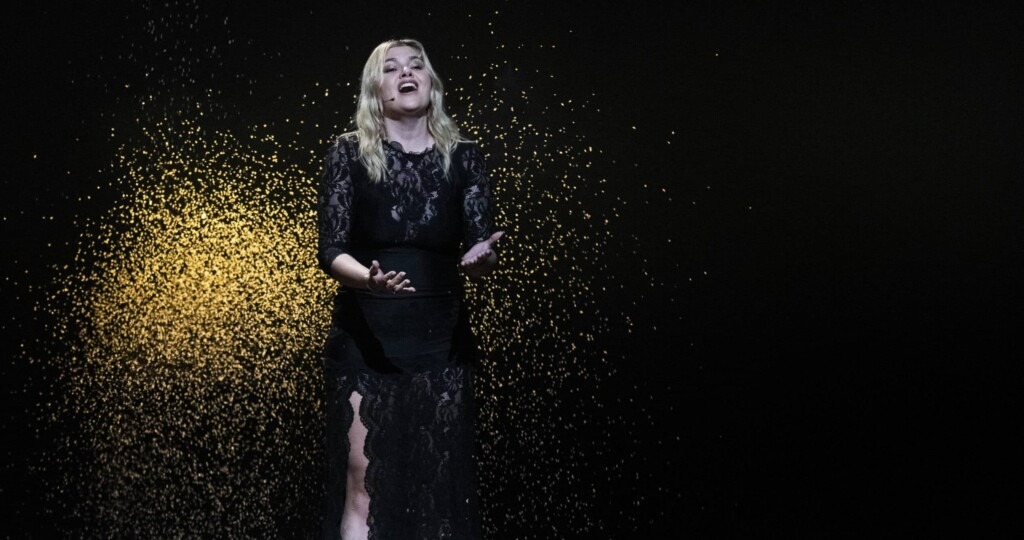 Eurovision : L’accessoire inattendu de Louane que ses fans voudront avant le concours Eurovision : L’accessoire inattendu de Louane que ses fans voudront avant le concours