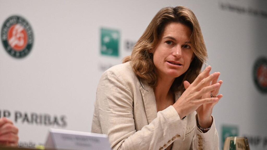 Amélie Mauresmo : vie privée, coming-out et famille. Découvrez tout ce qu’il faut savoir Amélie Mauresmo : vie privée, coming-out et famille. Découvrez tout ce qu’il faut savoir