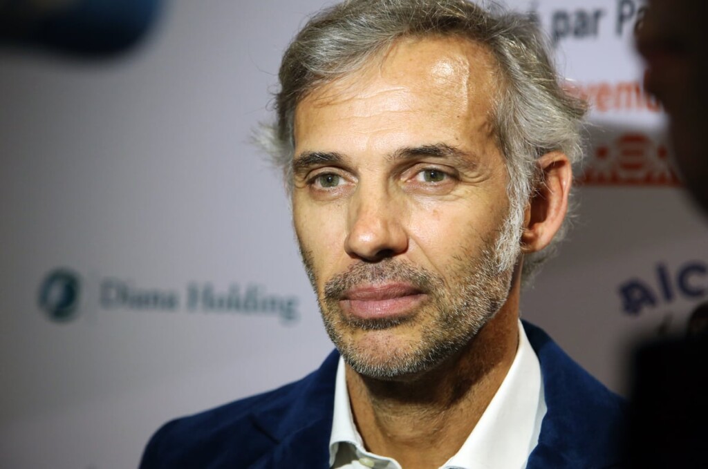 Paul Belmondo ému : une décision difficile après la perte de sa mère, à l’image de son père Paul Belmondo ému : une décision difficile après la perte de sa mère, à l’image de son père