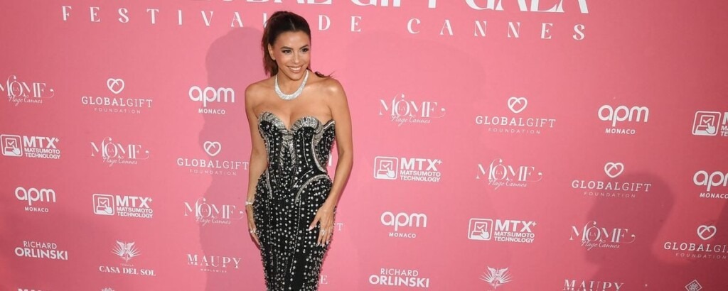 Cannes 2025 : Eva Longoria, son fils Santiago et son mari sur la Croisette, vidéo gênante Cannes 2025 : Eva Longoria, son fils Santiago et son mari sur la Croisette, vidéo gênante