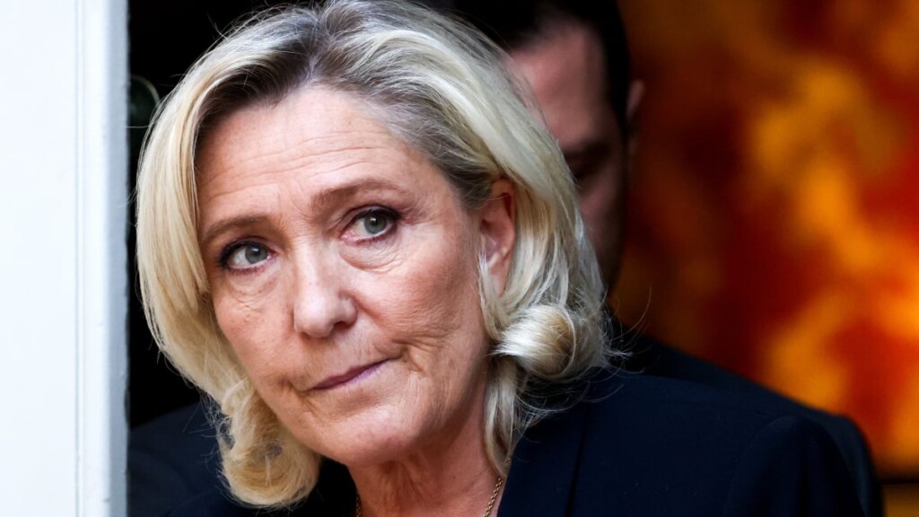 Une chambre d’hôtel a été réservée par nos soins Une chambre d’hôtel a été réservée par nos soins