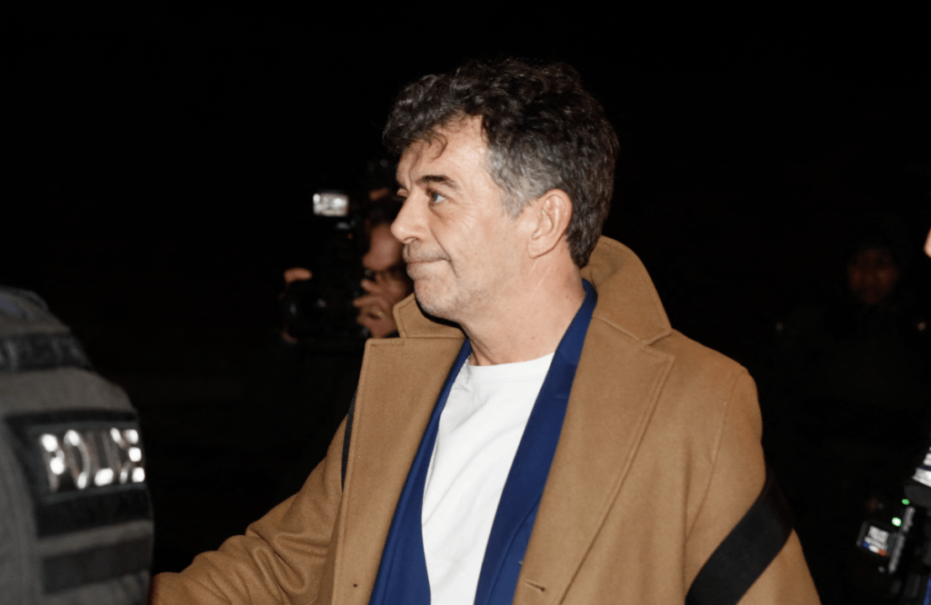 Stéphane Plaza a reçu un traitement particulier en garde à vue pour trafic de drogue, selon un expert Stéphane Plaza a reçu un traitement particulier en garde à vue pour trafic de drogue, selon un expert