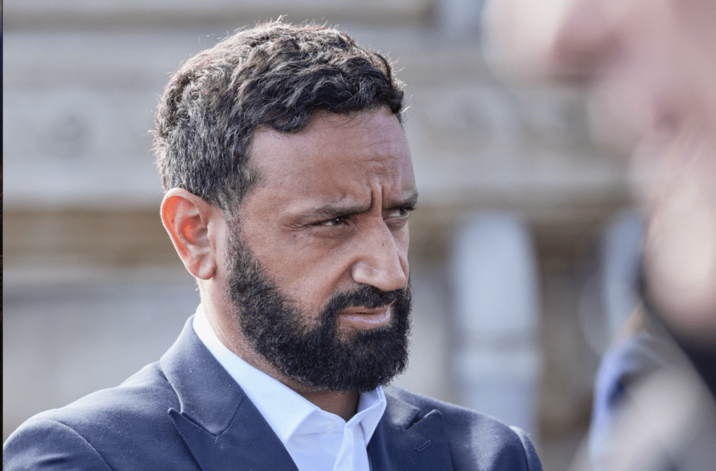 Explorez la somptueuse villa de Cyril Hanouna à Saint-Tropez. Quels sont ses charmes ? Explorez la somptueuse villa de Cyril Hanouna à Saint-Tropez. Quels sont ses charmes ?