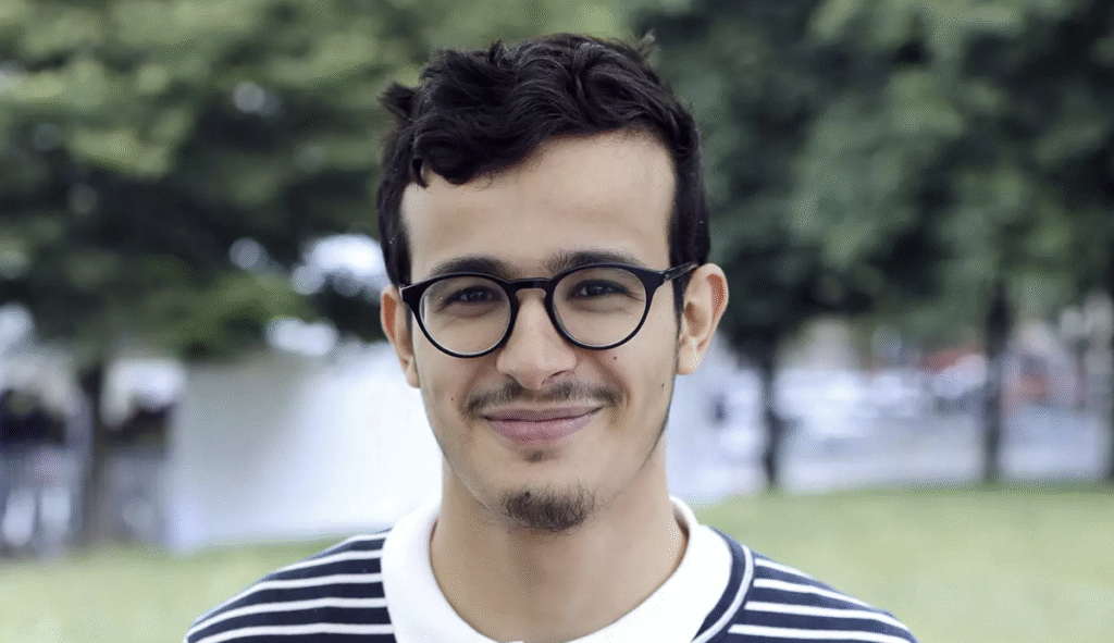 Paul El Kharrat est déçu par sa récente relation, qu’il trouve aisément trompable Paul El Kharrat est déçu par sa récente relation, qu’il trouve aisément trompable