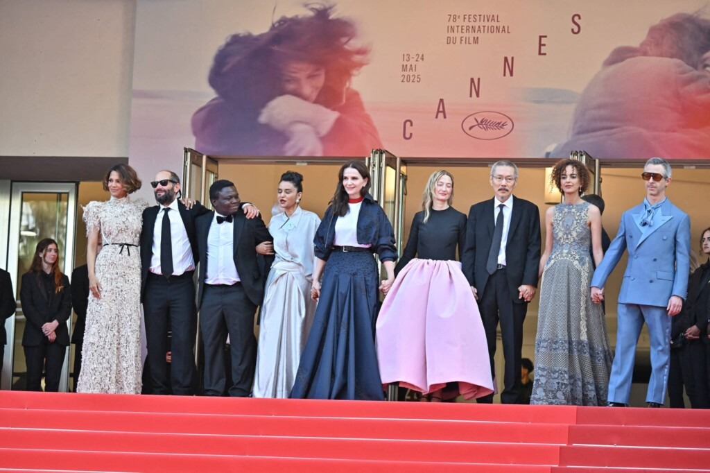 Une panne frappe Cannes, mais le spectacle continue partiellement grâce à un courant alternatif Une panne frappe Cannes, mais le spectacle continue partiellement grâce à un courant alternatif