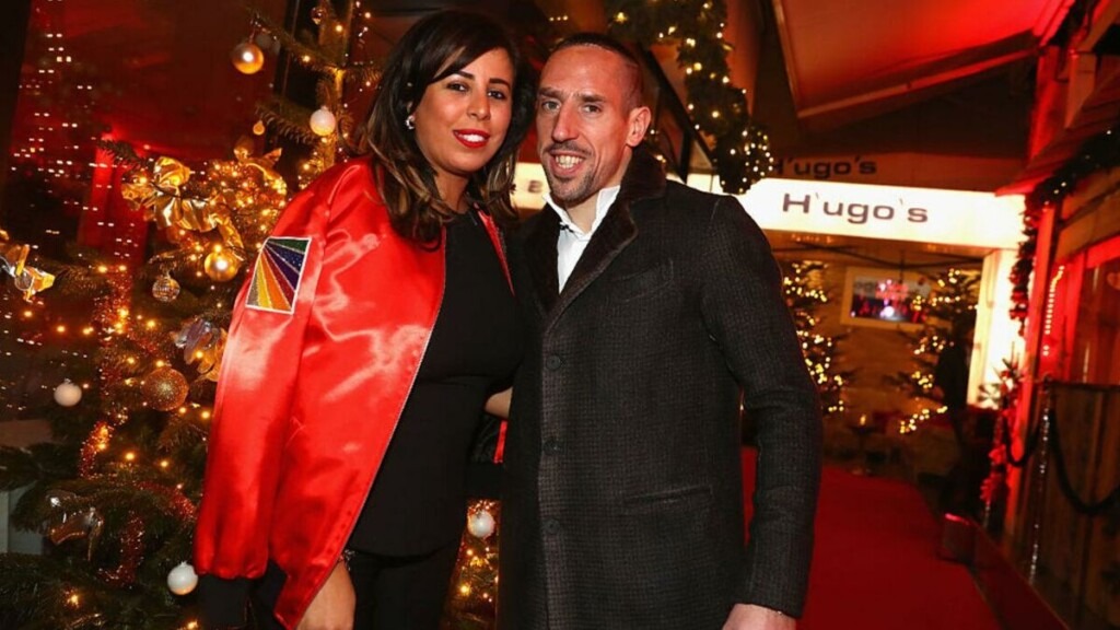 Qui est Wahiba, la femme de l’ex-footballeur français ? Qui est Wahiba, la femme de l’ex-footballeur français ?