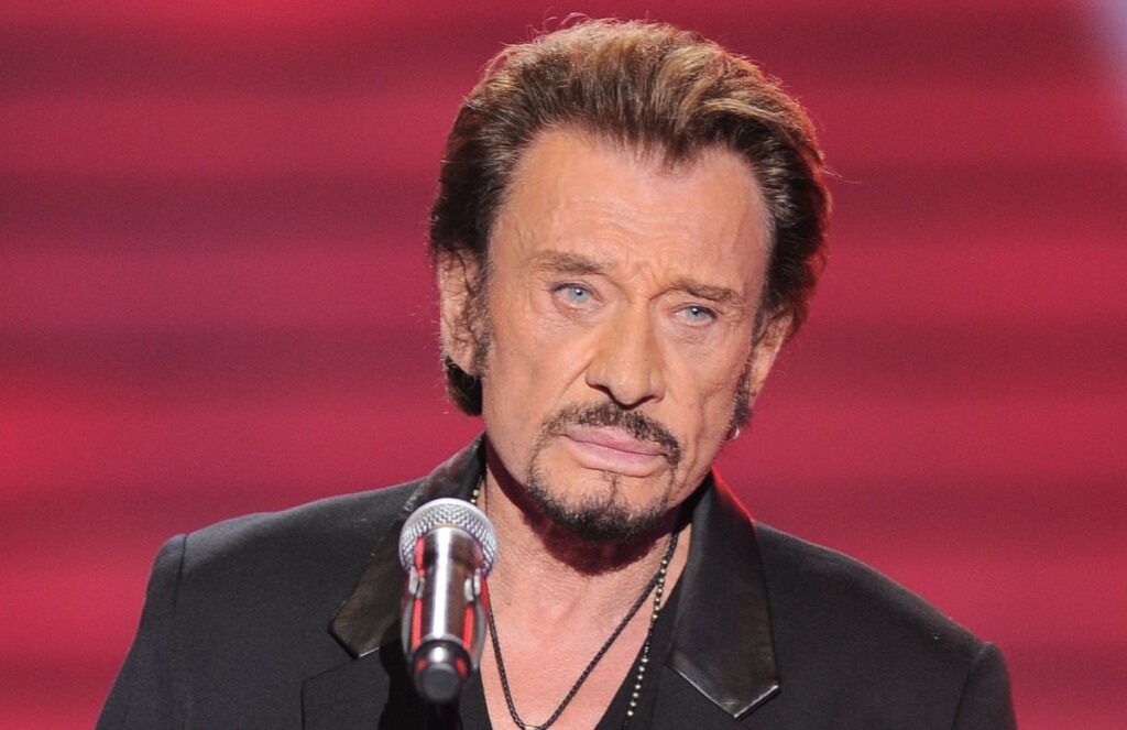 Johnny Hallyday : le chanteur qui a aidé Jade et Joy après un incident inattendu Johnny Hallyday : le chanteur qui a aidé Jade et Joy après un incident inattendu