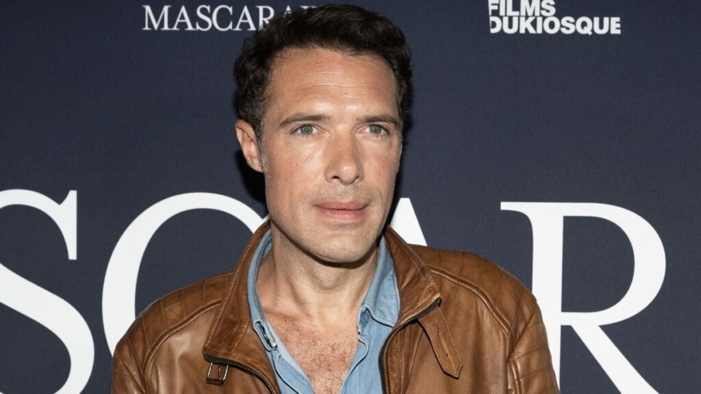 Nicolas Bedos parle librement de son passage difficile à Quelle Époque, disant que les policiers sont moins rigides Nicolas Bedos parle librement de son passage difficile à Quelle Époque, disant que les policiers sont moins rigides