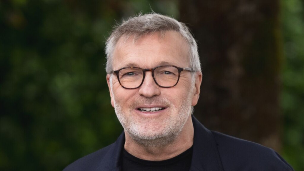 Laurent Ruquier évoque sa relation avec sa mère et livre ses réflexions à ce propos Laurent Ruquier évoque sa relation avec sa mère et livre ses réflexions à ce propos
