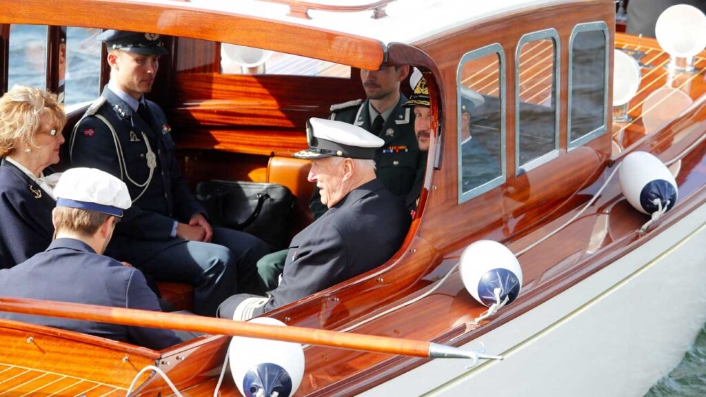 La famille royale de Norvège inaugure la saison de navigation de son yacht royal La famille royale de Norvège inaugure la saison de navigation de son yacht royal