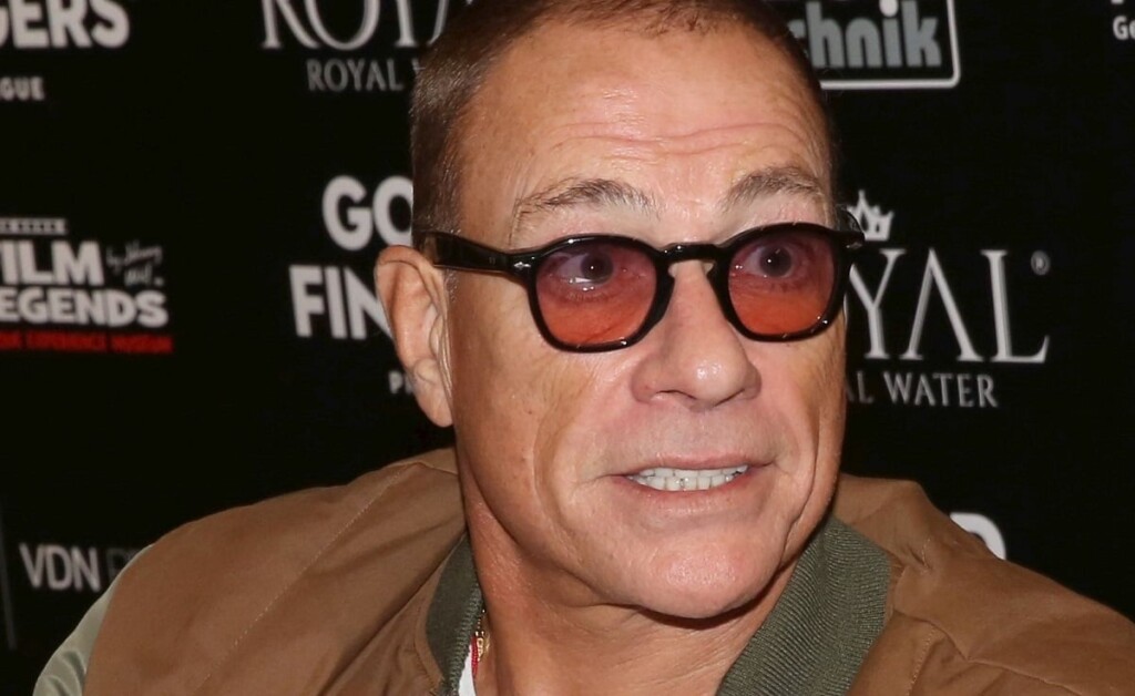 Jean-Claude Van Damme impliqué dans une affaire troublante à Cannes, concernant cinq victimes de trafic humain Jean-Claude Van Damme impliqué dans une affaire troublante à Cannes, concernant cinq victimes de trafic humain