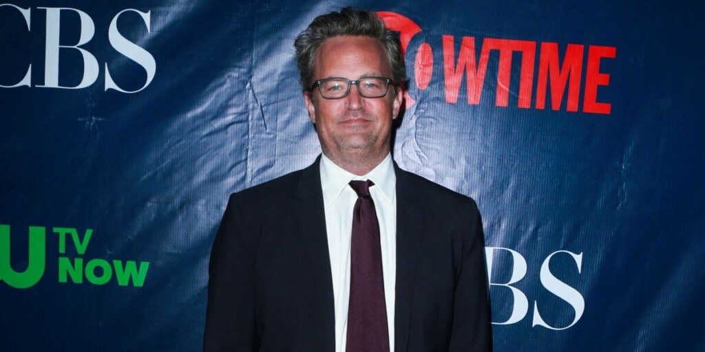 Le médecin de Matthew Perry plaide coupable, Al Pacino offre un cadeau au pape : infos du jour Le médecin de Matthew Perry plaide coupable, Al Pacino offre un cadeau au pape : infos du jour