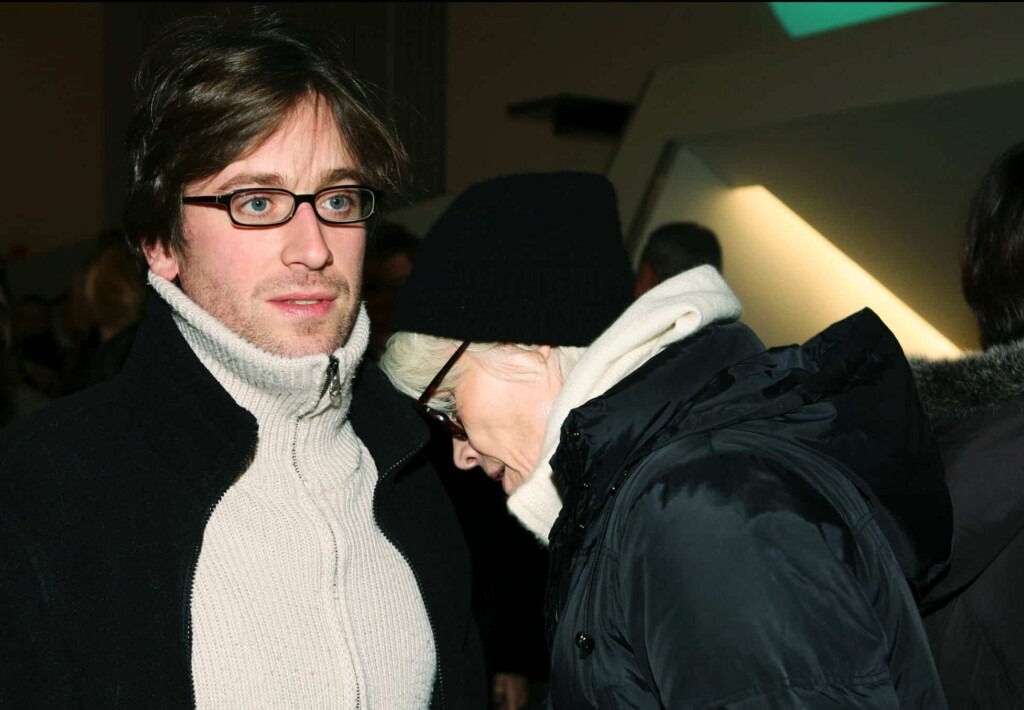 Un an après le décès de Françoise Hardy, Thomas Dutronc explique pourquoi elle n’est pas enterrée Un an après le décès de Françoise Hardy, Thomas Dutronc explique pourquoi elle n’est pas enterrée