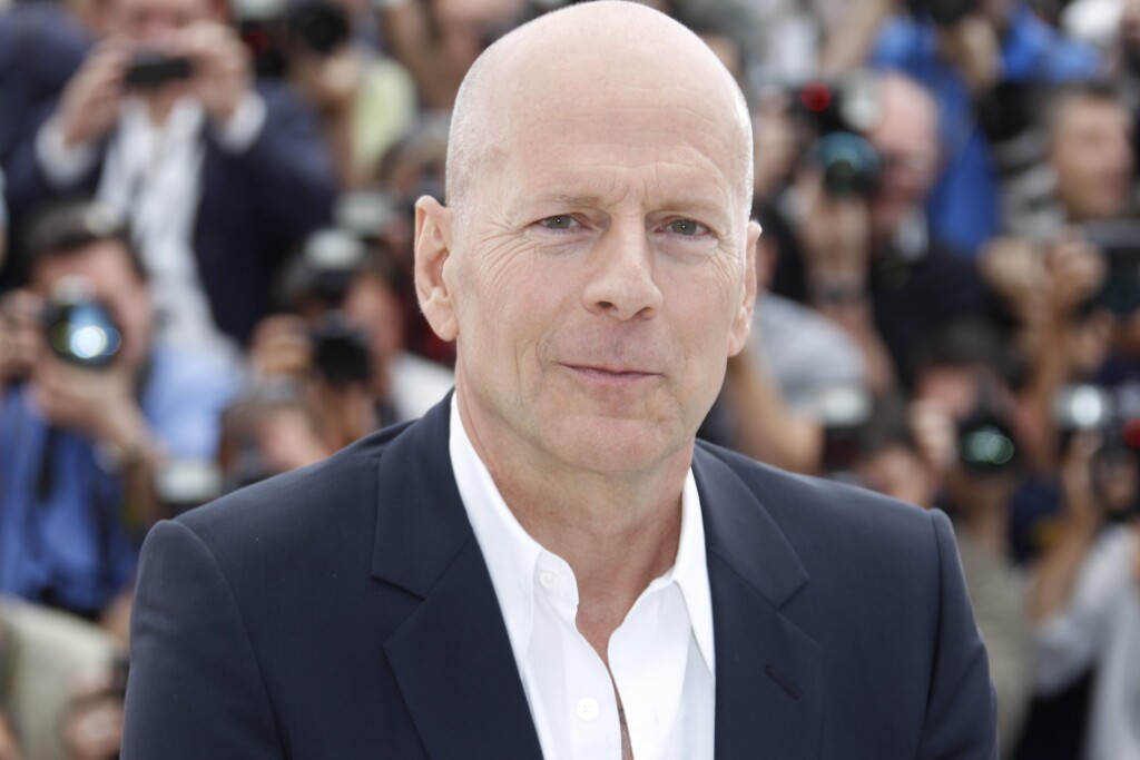 Bruce Willis malade : sa femme fête ses 47 ans avec Demi Moore et leur belle famille recomposée Bruce Willis malade : sa femme fête ses 47 ans avec Demi Moore et leur belle famille recomposée