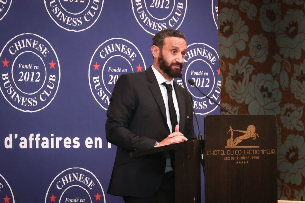 Le patron de M6 avertit Cyril Hanouna pour son comportement jugé inacceptable Le patron de M6 avertit Cyril Hanouna pour son comportement jugé inacceptable