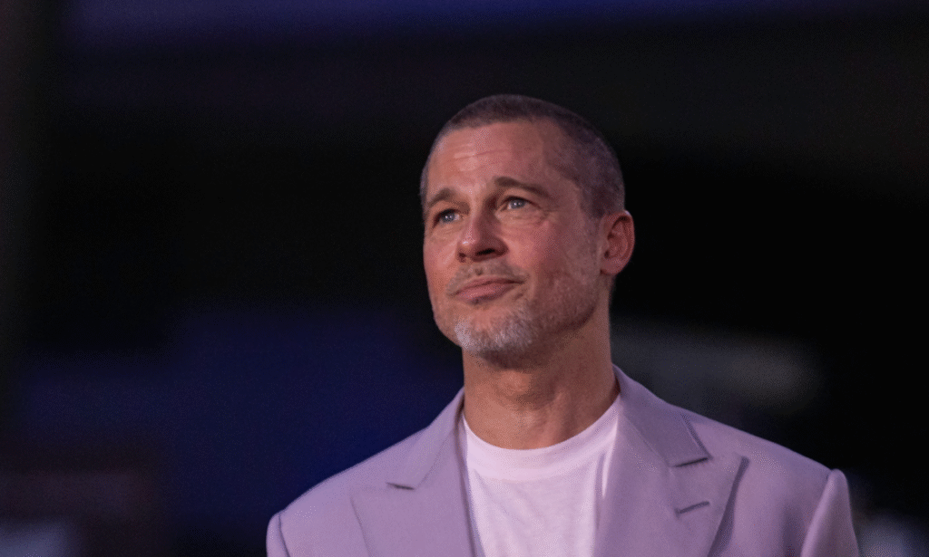 Divorcé d’Angelina Jolie, Brad Pitt livre de rares confidences : « C’est une équation assez simple » Divorcé d’Angelina Jolie, Brad Pitt livre de rares confidences : « C’est une équation assez simple »