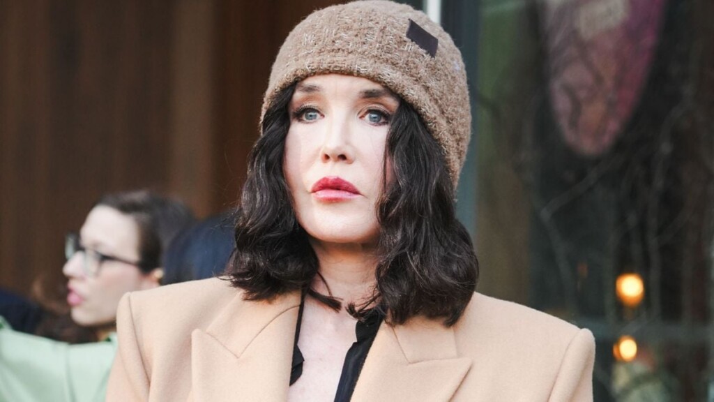 À 70 ans, Isabelle Adjani dévoile des confidences audacieuses sur ses préférences amoureuses À 70 ans, Isabelle Adjani dévoile des confidences audacieuses sur ses préférences amoureuses